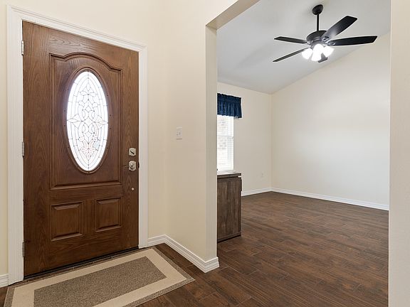 4th image of 4417 Southminster Cir
