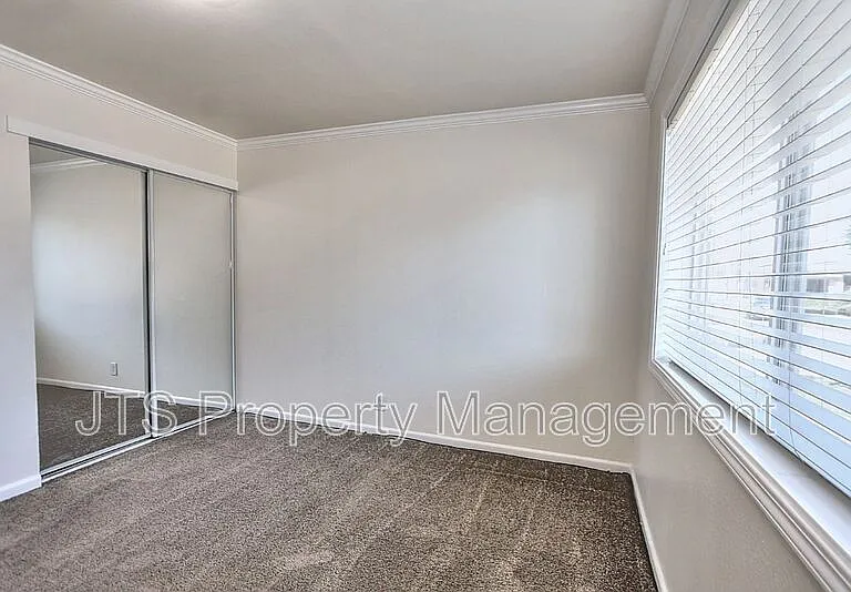 2515 Merrychase Dr #S — Photo 33