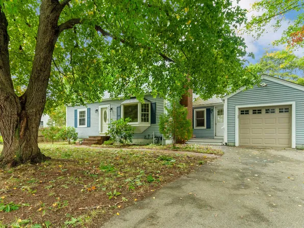 84 Locke Road, Hampton, NH 03842