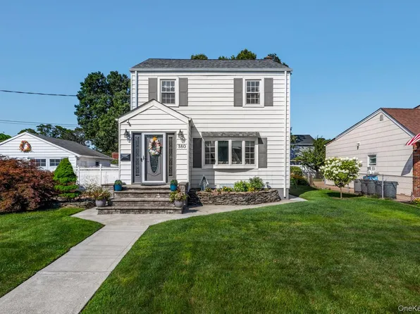 380 N Delaware Avenue, Lindenhurst, NY 11757