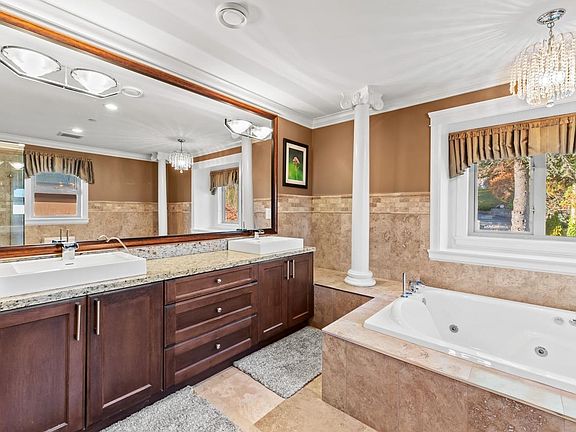 5th image of 1118 Crestline Rd