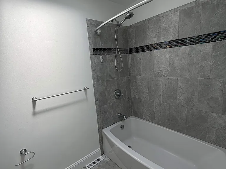 3646 Genesee Dr — Photo 8