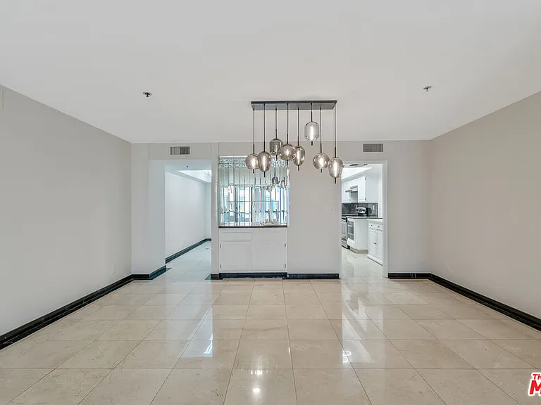 10660 Wilshire Blvd #703 — Photo 7