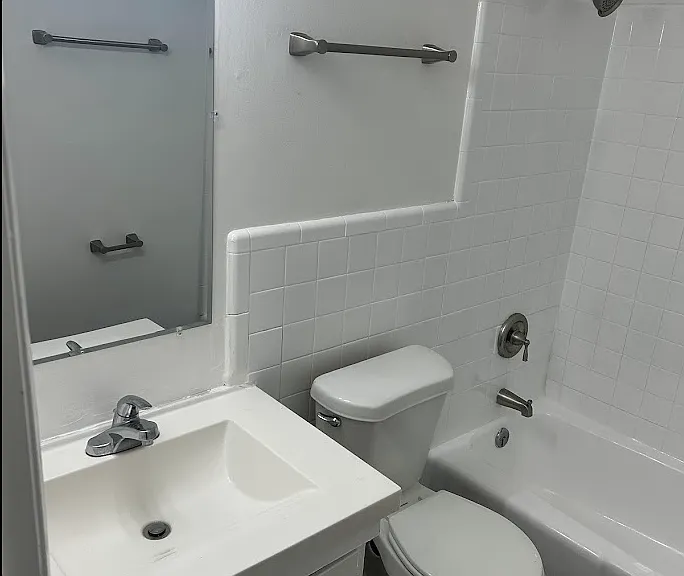 Buena Vida Apartments — Photo 5