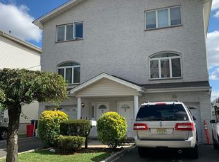 29 Shafer Pl, Hackensack, NJ 07601