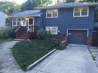 6240 Colebrook Rd, Cleveland, OH 44130