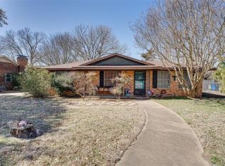 111 S Valley St, Red Oak, TX 75154