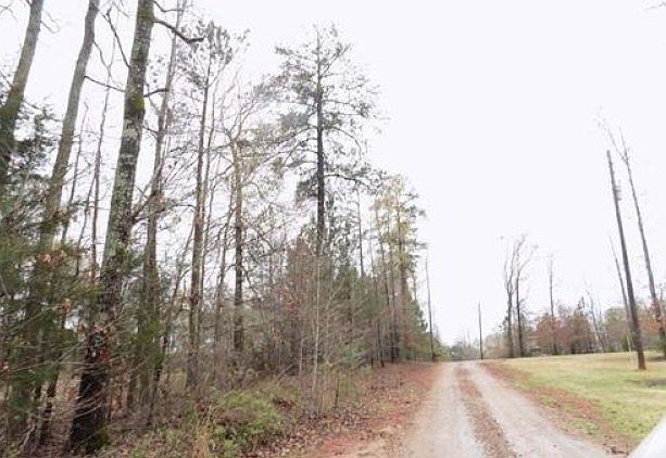 2nd image of 15 Mandy Ln