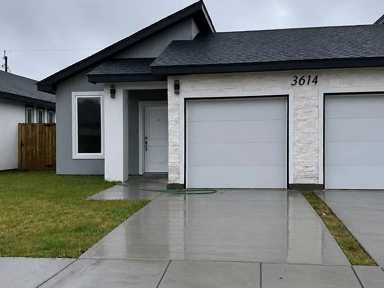 3614 De Los Reyes Dr #A — Photo 2
