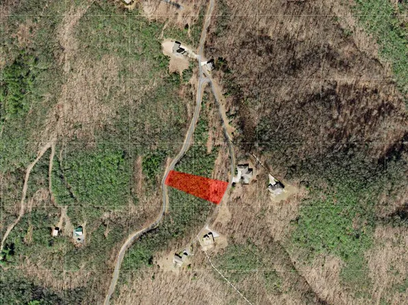 16 Summit Dr, Hayesville, NC 28904
