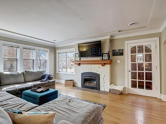 4th image of 4868 N Woodburn St