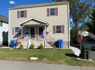 26 Poplar St, Fords, NJ 08863