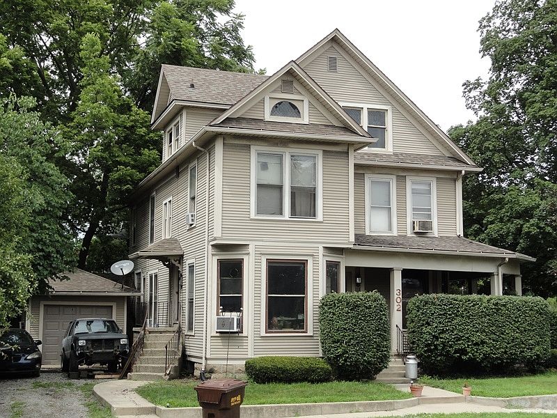 2nd image of 302 W 7th St