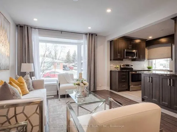 304 Taylor Mills Dr N, Richmond Hill, ON L4C 2T9