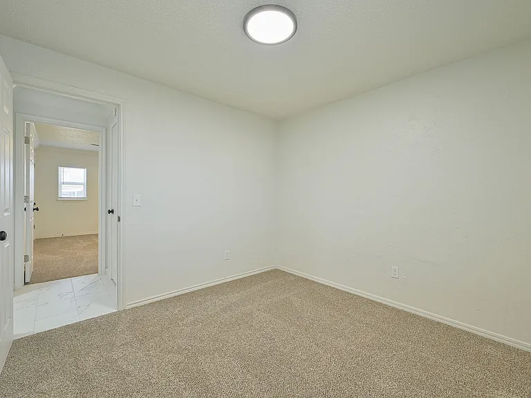 4001 SE 45th St — Photo 21