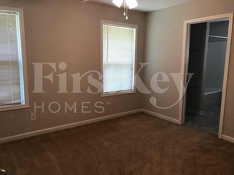 7437 Dogwood Trl — Photo 8