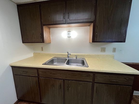 5th image of 1116 2nd St SE #6