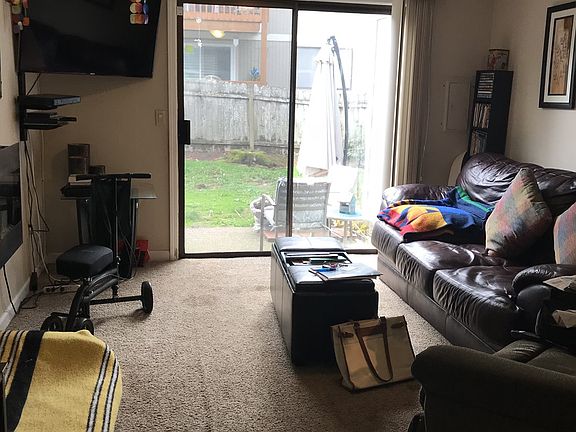 3rd image of 7312 NE 16th Ave #103