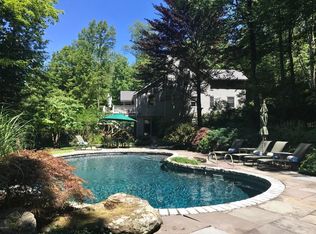 85 Pixley Hill Rd, Housatonic, MA 01236