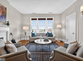 1661 Crescent Place Coop, Washington, DC 20009