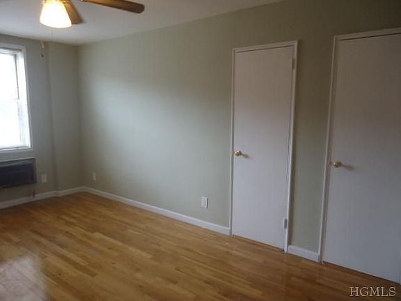 3rd image of 4 Sadore Ln APT 4A