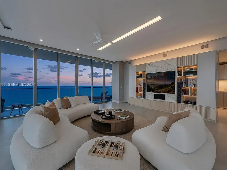 18975 Collins Ave #3000 — Photo 32