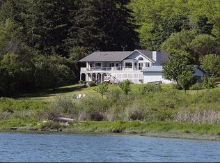 7786 Cultus Bay Rd, Clinton, WA 98236