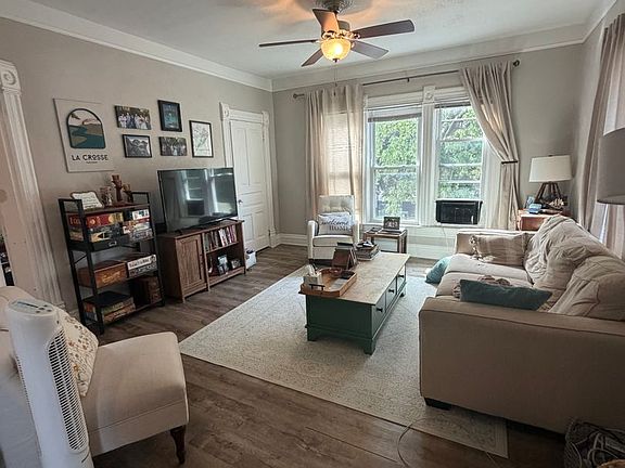 3rd image of 1344 Charles St #1344