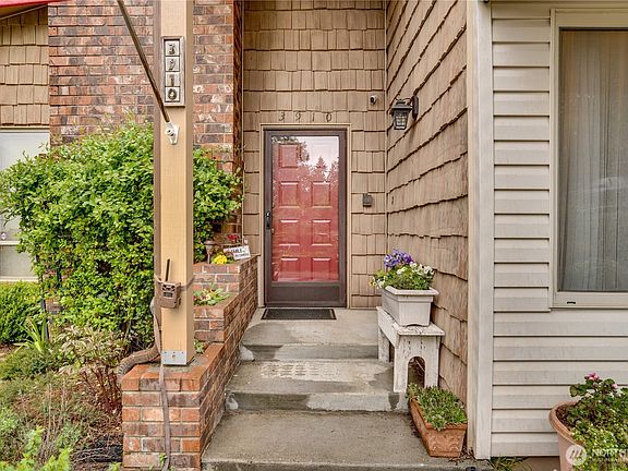 5th image of 3910 82nd Avenue Ct W