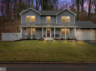 2828 Creek Rd, Feasterville, PA 19053