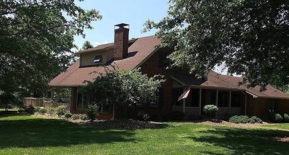 Beautiful 3 bedroom Home...