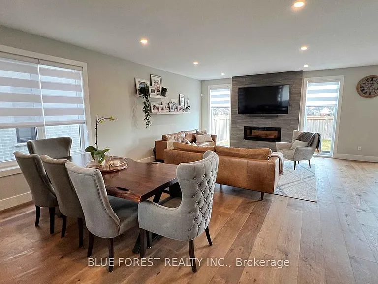 2273 Bakervilla St — Photo 3