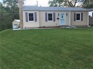 7709 Burt St, Omaha, NE 68114