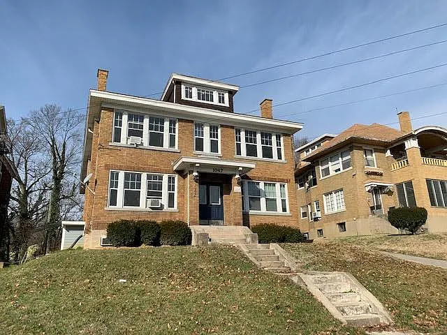 3 bed, 1700 sqft, $2,000 — Photo 2
