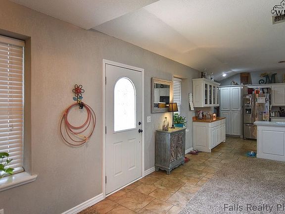 3rd image of 1621 City View Dr