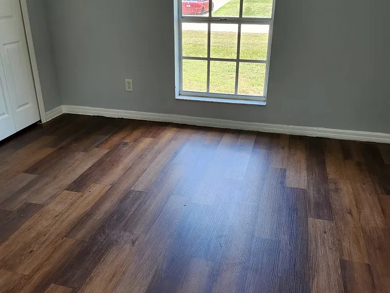 1019 Bandera St — Photo 14