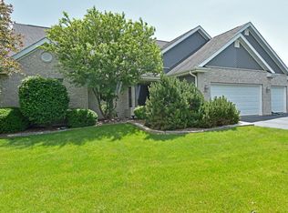 9318 Nicholas Ln, Spring Grove, IL 60081