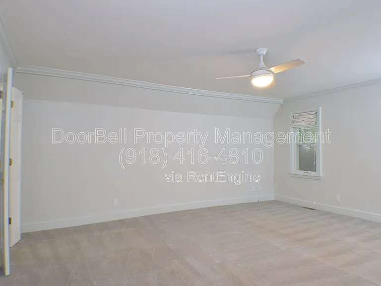 255 E 27th Pl S — Photo 15