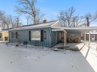 2413 Sylvan Dr, Hillsdale, MI 49242