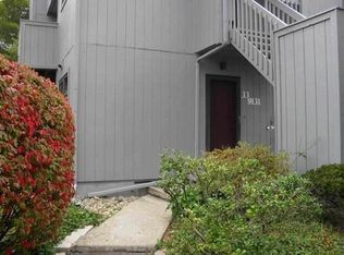 9131 S Pointe Ridge Ln, Bloomington, IN 47401