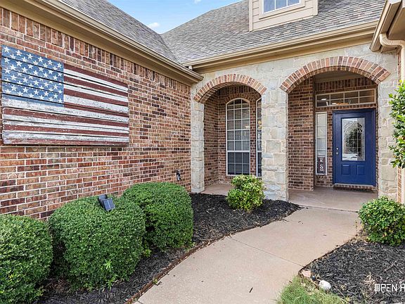 3rd image of 5103 Crown Ridge Dr