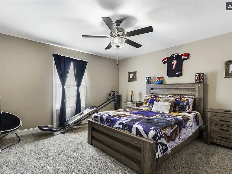 1373 Sussex Dr #4 — Photo 2