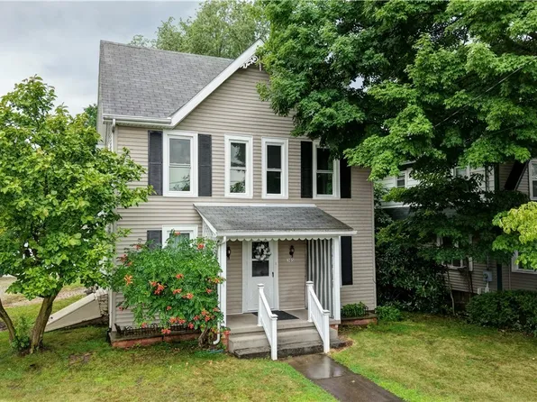 305 W Main St, Wilmot, OH 44608
