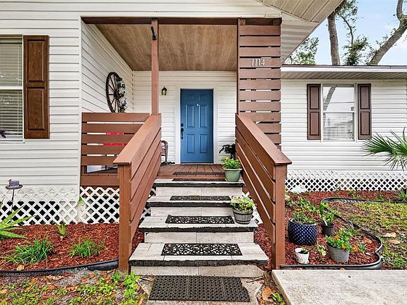 2nd image of 1114 Pine Ave