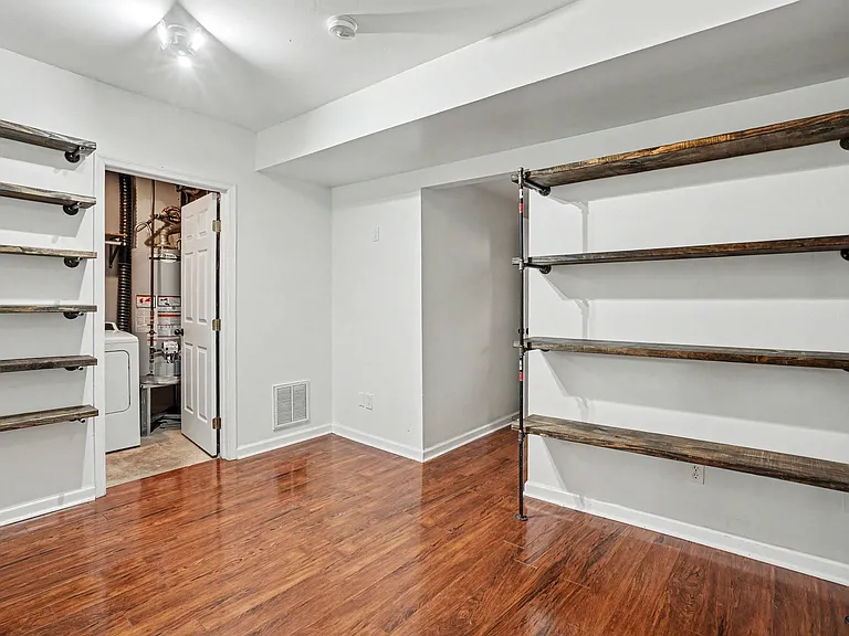 686 Huffine Manor Cir — Photo 17