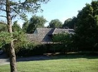 12928 Huntbridge Forest Dr, Saint Louis, MO