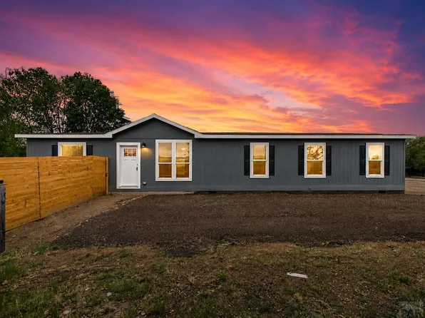 354 E Stewart Dr, Pueblo West, CO 81007