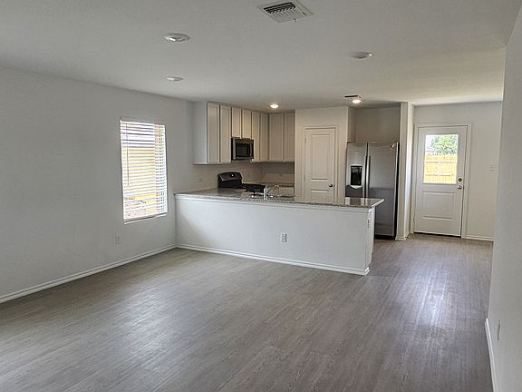 5th image of 12513 Sugarloaf Dr