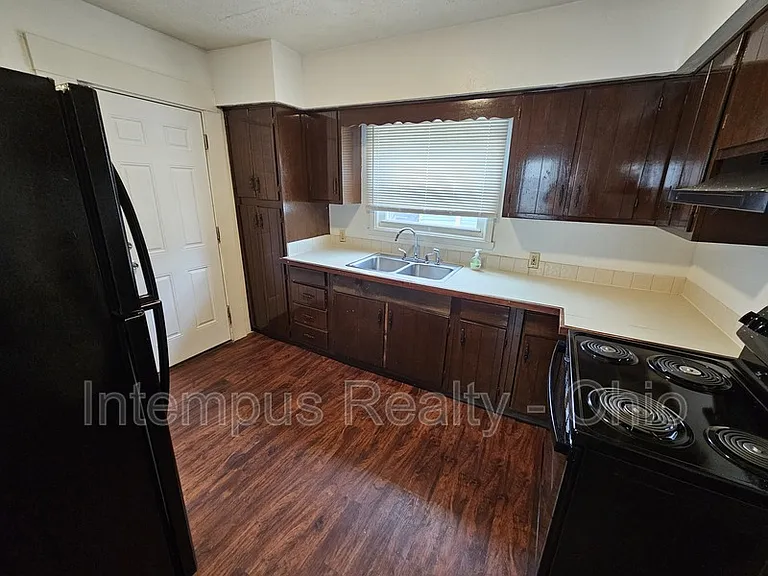 356 Rankin St — Photo 3