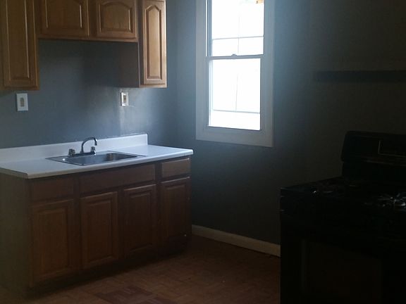 5th image of 281 17th Avenue # Fl 1ST